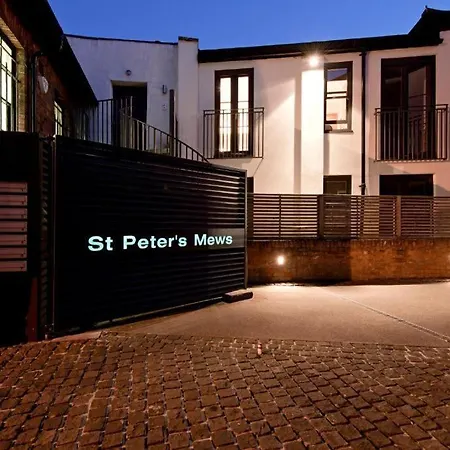 Central Two Bedroom Apartments St Albans By Central Stays Short Lets & Serviced Accommodation With Free Parking Room photo